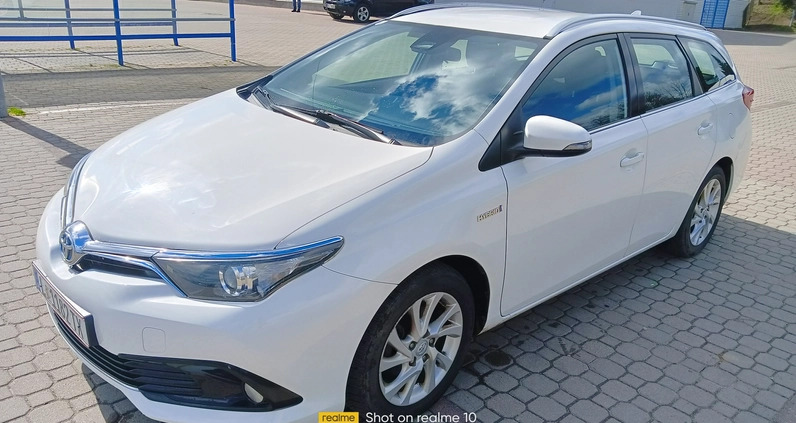 Toyota Auris cena 49900 przebieg: 158557, rok produkcji 2017 z Brok małe 154